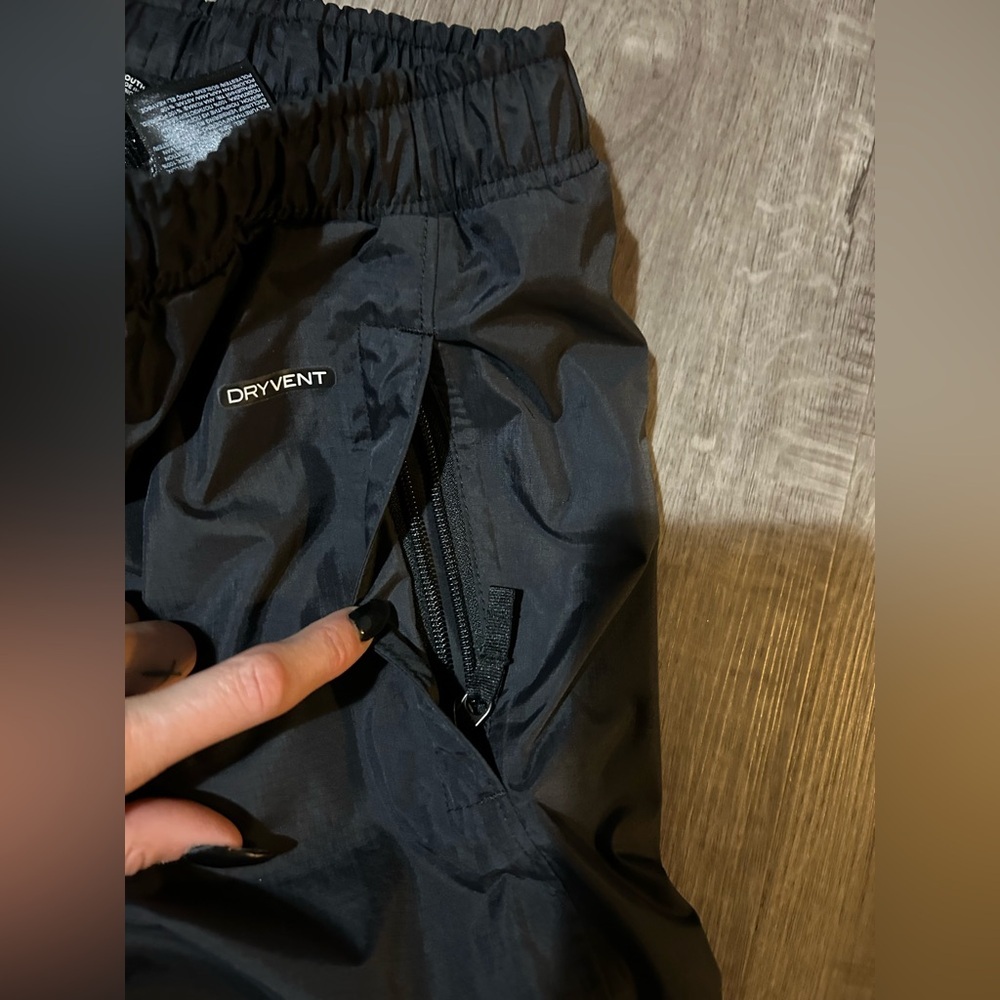 The North Face Nylon/Polyurethane Pant - Picture 3 of 8